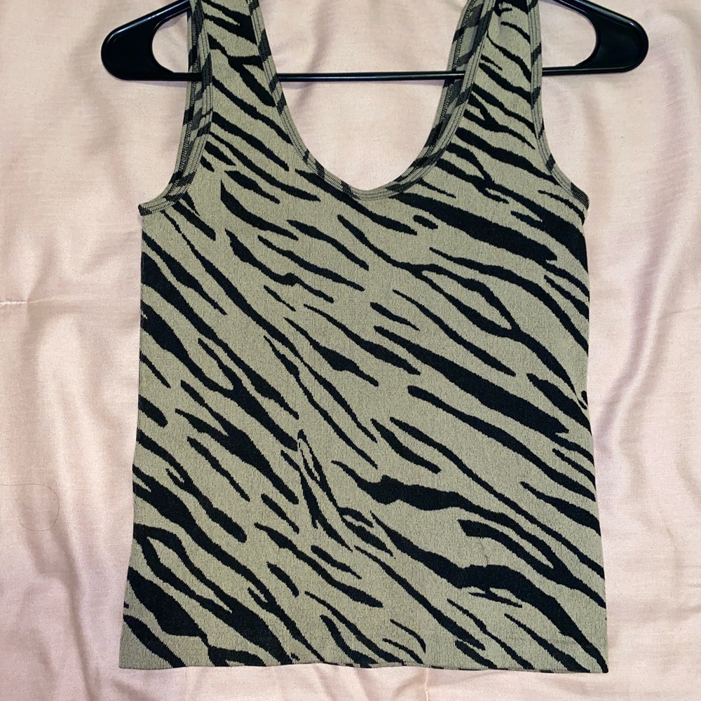 Animal print tank top size small/medium